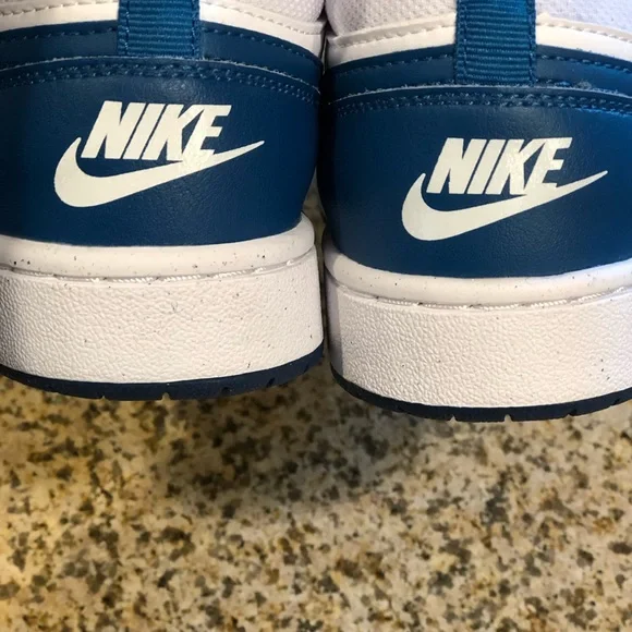 Nike Court Borough Mid 2 Kid’s Shoes - Picture 3 of 8